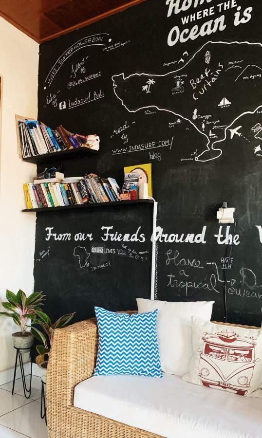 Surfers House 호텔 꾸따 외부 사진